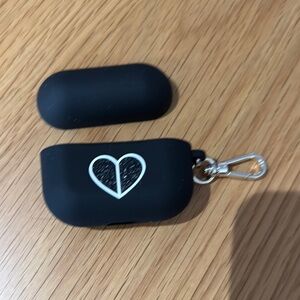 Kate Spade Black Heart AirPods Pro Case with Clip